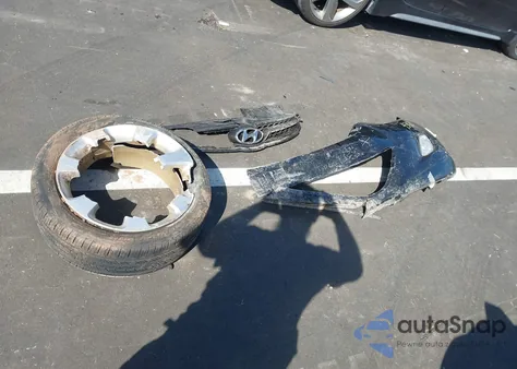 2013 Hyundai Elantra Limited из США, поврежденный, VIN 5NPDH4AE9DH251359